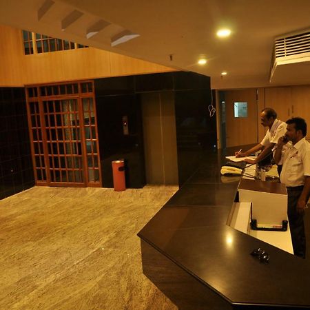 Krishna Residency Hotel Vijayawāda Zewnętrze zdjęcie