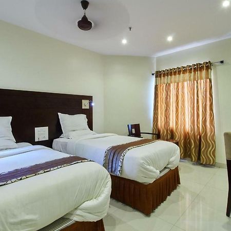 Krishna Residency Hotel Vijayawāda Zewnętrze zdjęcie