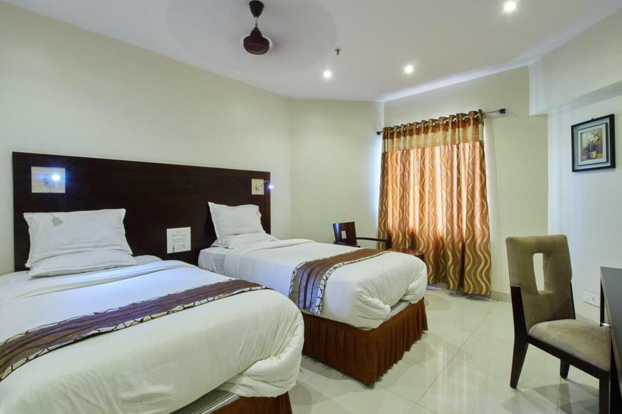Krishna Residency Hotel Vijayawāda Zewnętrze zdjęcie